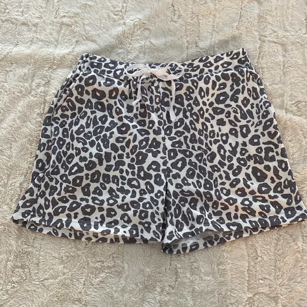 Belinda Shorts Grey White Leopard Print size small S